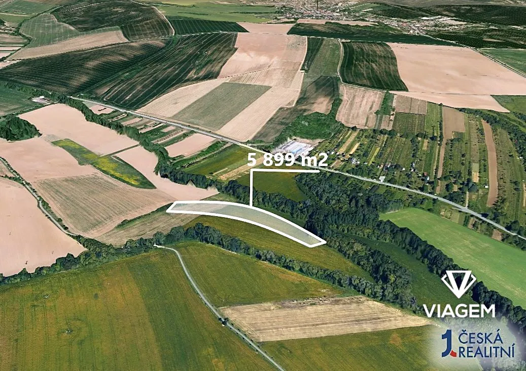 Prodej pole 5899 m²